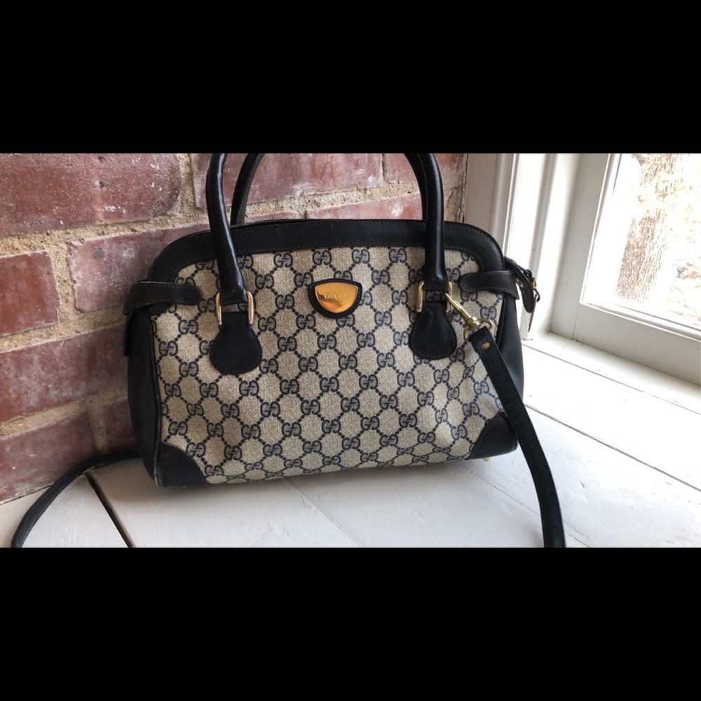 Vintage Blue GG Gucci Crossbody Bag with Rare Gucci Charm GUC